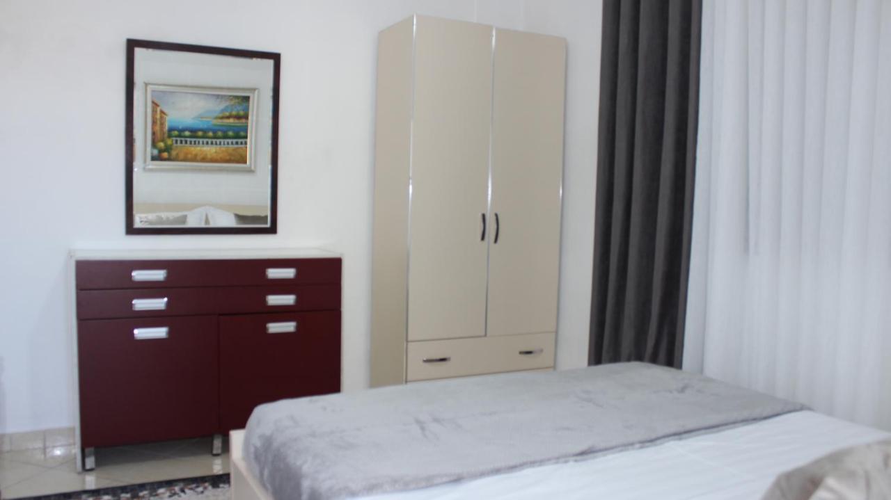 Deni'S Family Apartment In New Blvd Tirana Exterior photo